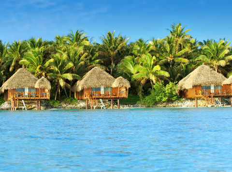 aitutaki lagoon resort and spa overwater bungalows