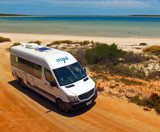 australia beach maui ultima plus motorhome