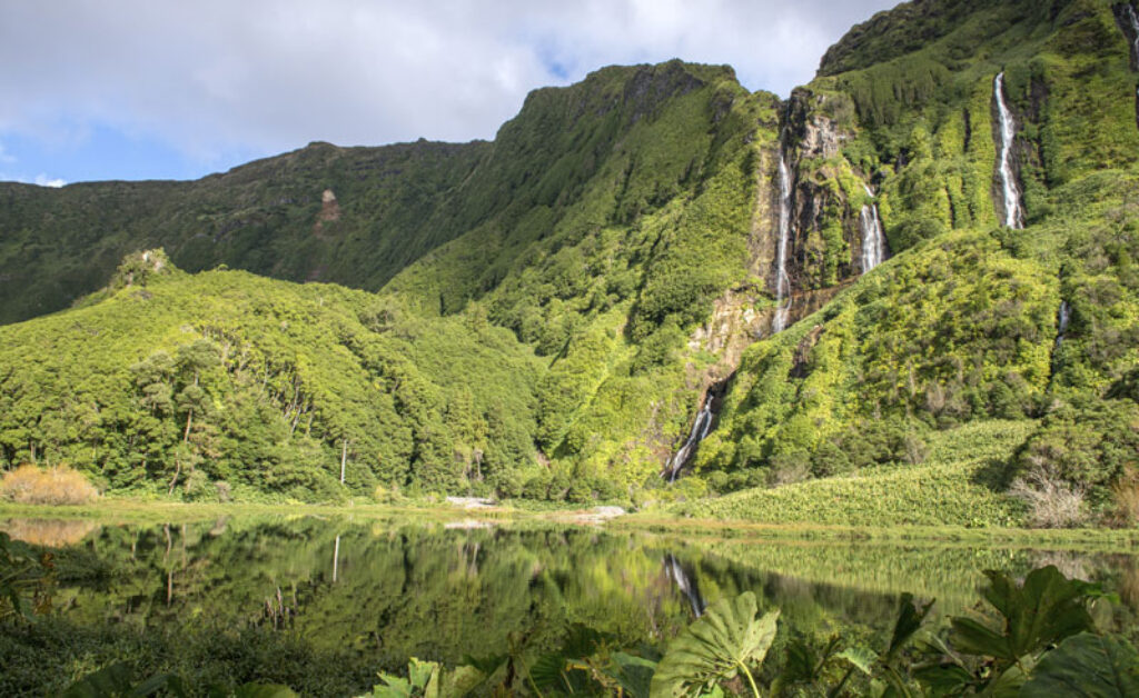 azores flores island waterfalls