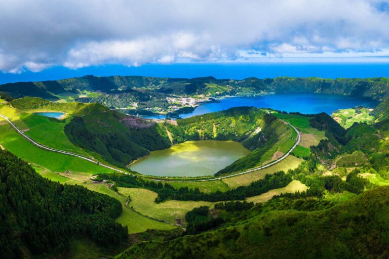 azores sete cidades green lake