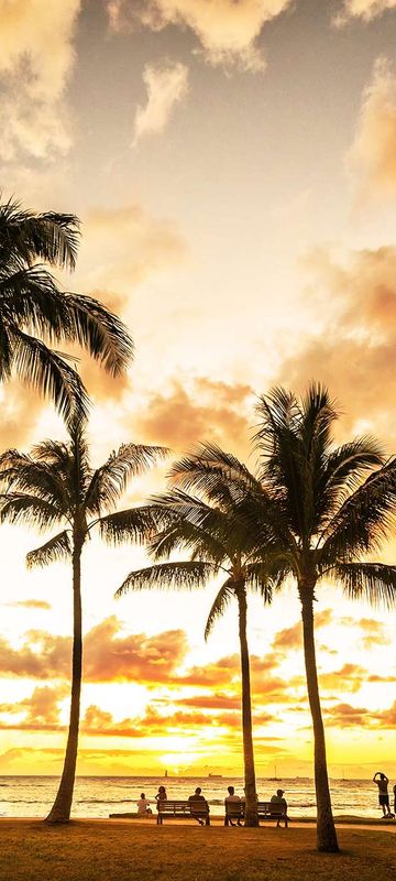 hawaii oahu sunset at waikiki beach istk