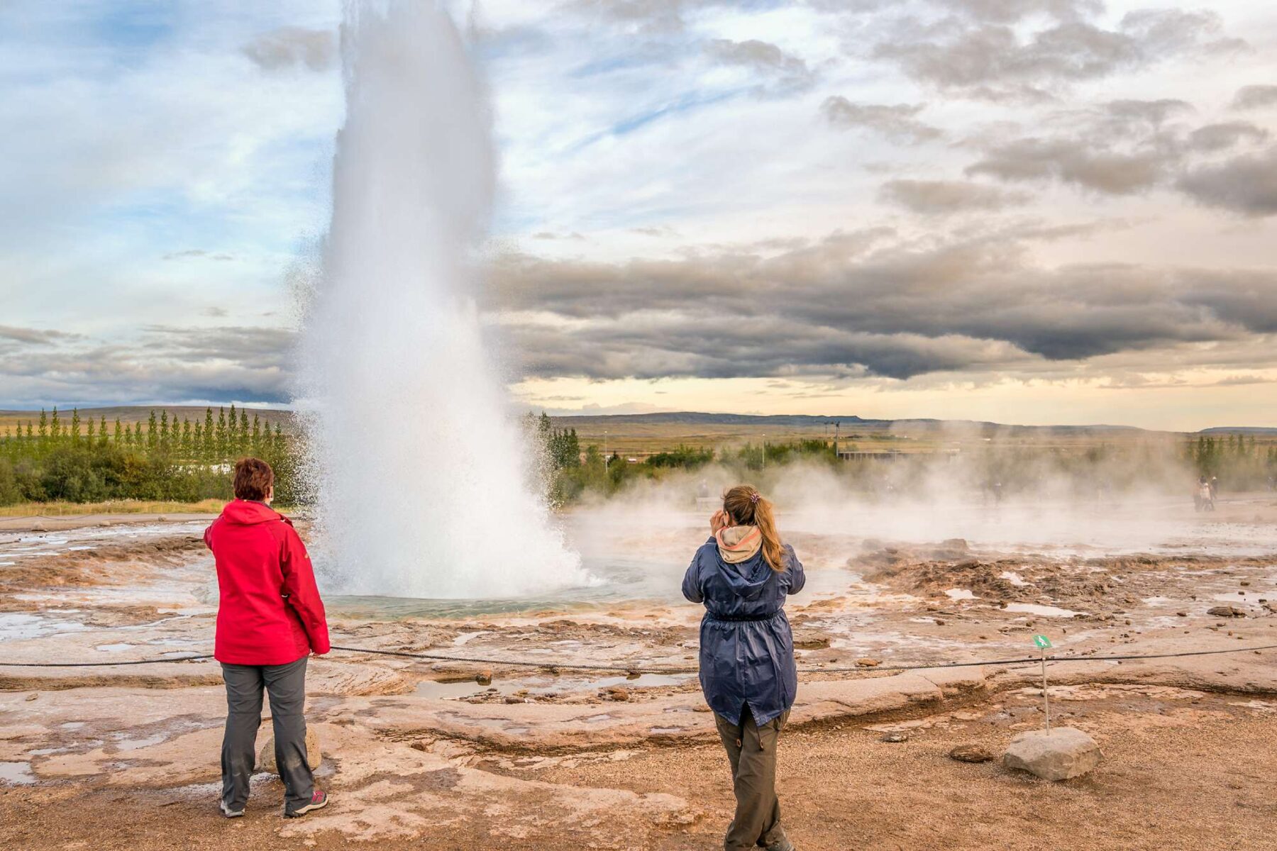 iceland geysir