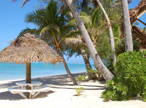 little polynesian beach hut