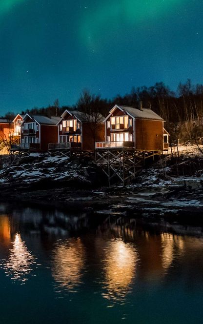 malangen resort fjordside cabins and northern lights gt