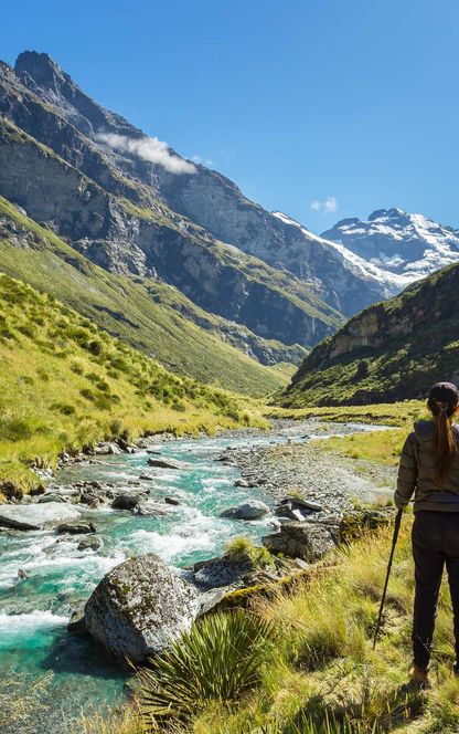 new zealand hiking in mt aspiring national park astk