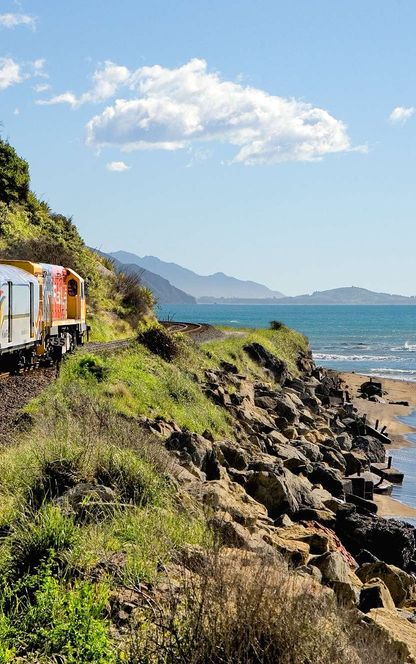 new zealand kiwi rail coastal pacific train cct