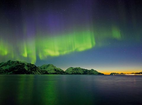 norway coastal aurora hurtigruten