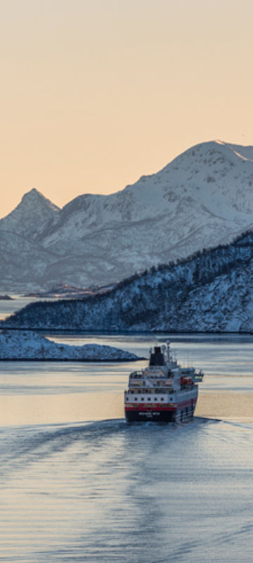 norway hurtigruten voyage winter