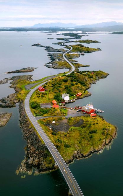 norway storseisundet bridge atlantic road istk