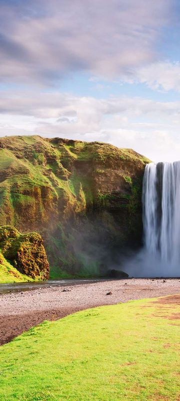 south iceland skogafoss spring day istk