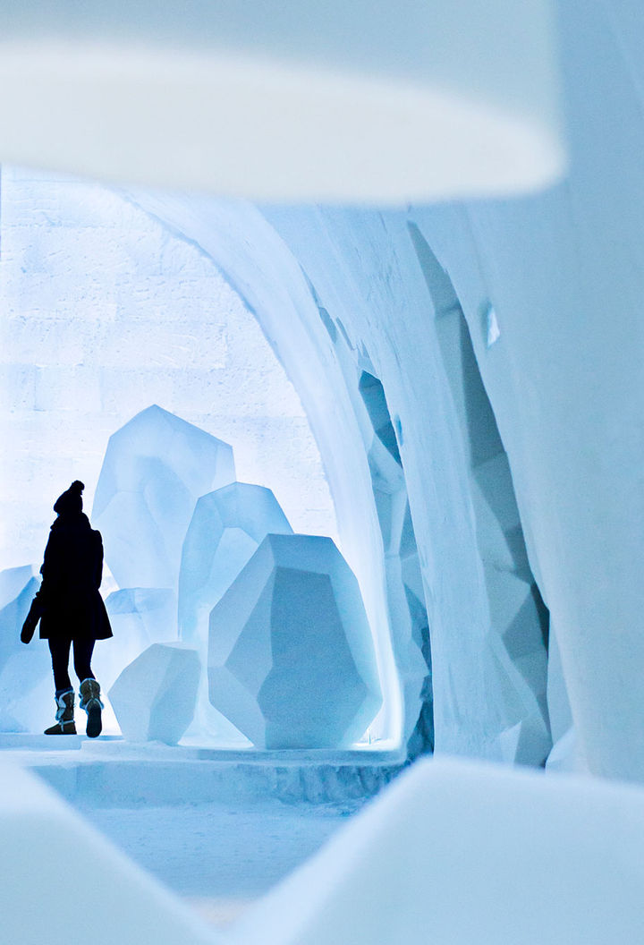 sweden lapland icehotel23 main hallway