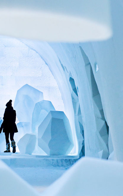 sweden lapland icehotel23 main hallway