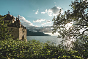 switzerland-chillon-castle-veytaux-st