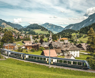 switzerland-golden-pass-express-in-rougemont-vaud-st